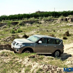 Nissan Patrol off road