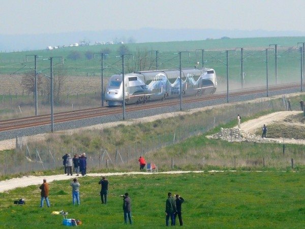 TGV at 574 km/h