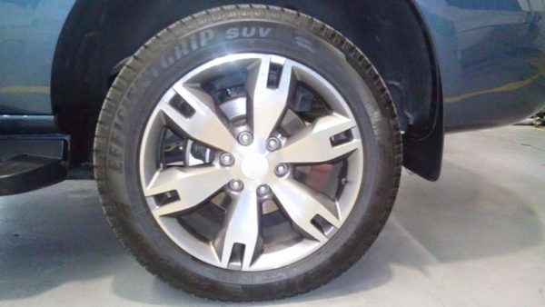 new 2016 Ford Endeavour spy images