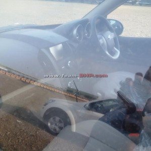 Mahindra XUV facelift interior spied