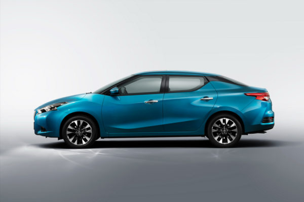 2015 Nissan Lannia (10)