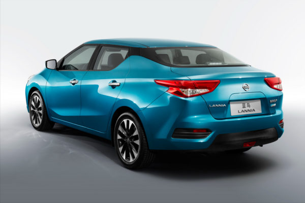 2015 Nissan Lannia (7)