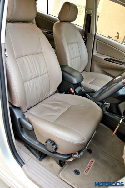 2015 toyota Innova front captain seats(58)