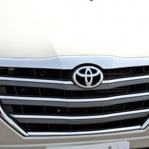 toyota Innova front grille