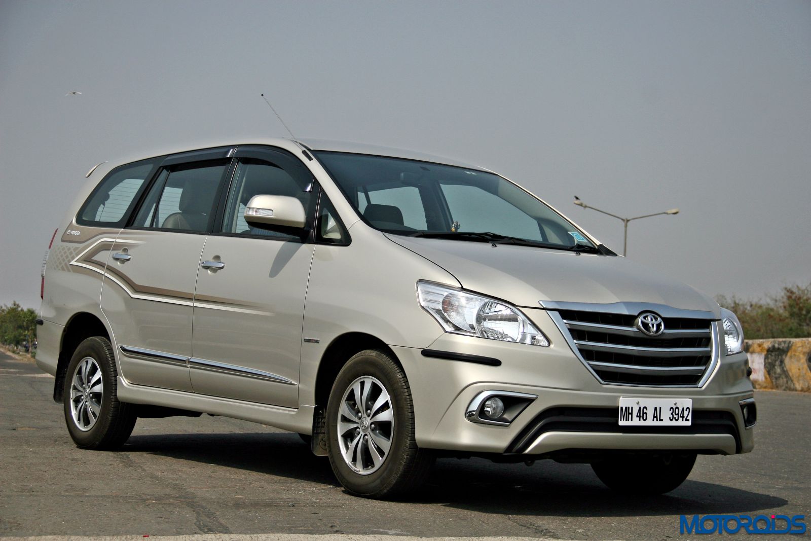 New Toyota Innova 2 5 Z Review Ageless Wonder Motoroids