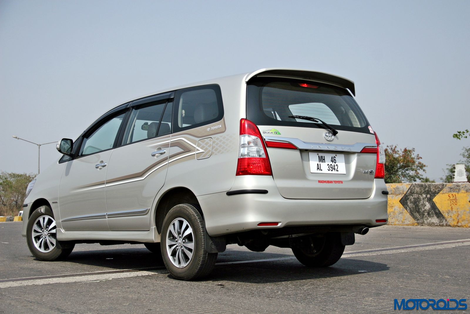 New Toyota Innova 2 5 Z Review Ageless Wonder Motoroids