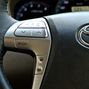 toyota Innova steering controls