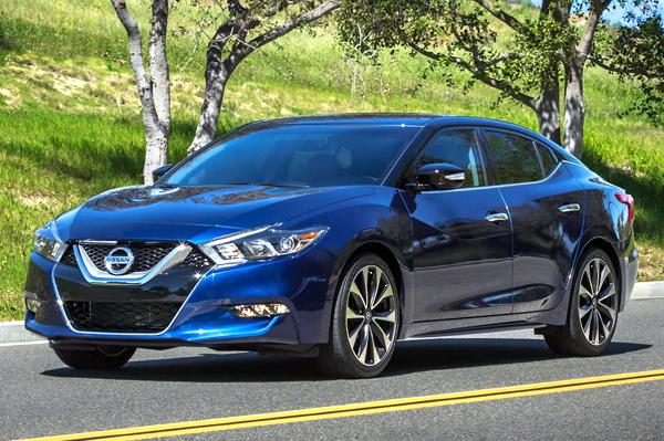 2016-Nissan-Maxima (2)