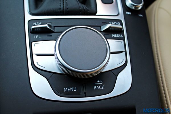 Audi A3 Cabriolet Touchpad (2)