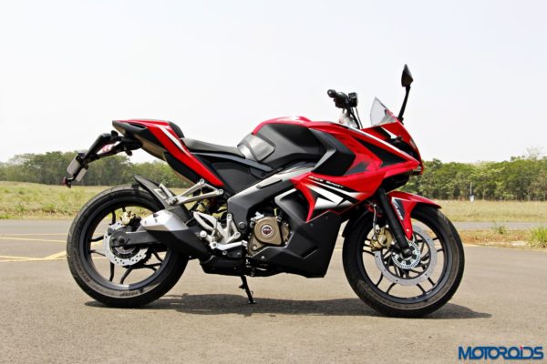 Bajaj Pulsar RS 200 india (2)