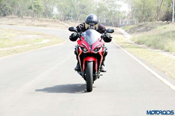 Bajaj-Pulsar-RS200-tracking-front (2)