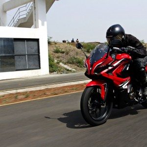 Bajaj Pulsar RS tracking front