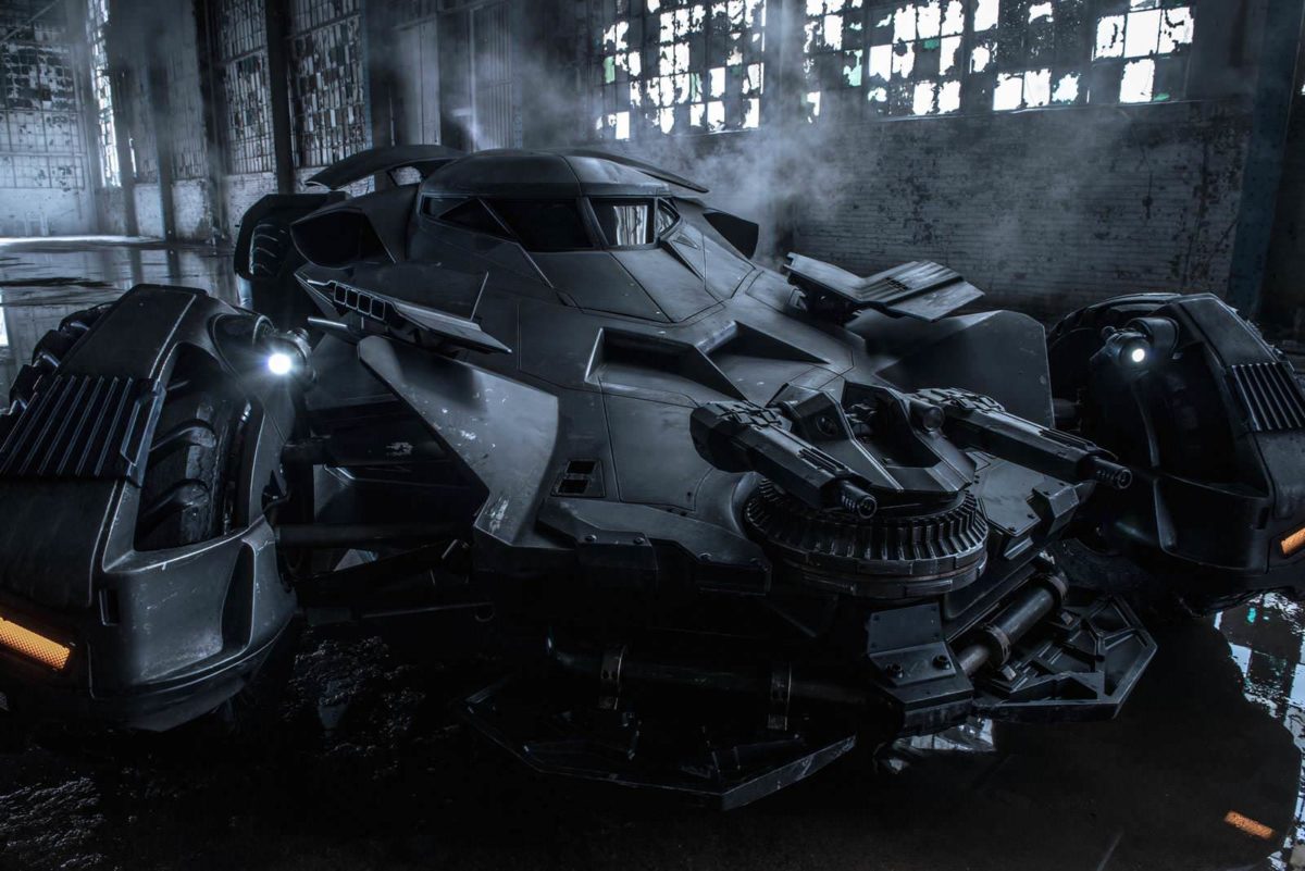 Batman vs Superman Batmobil