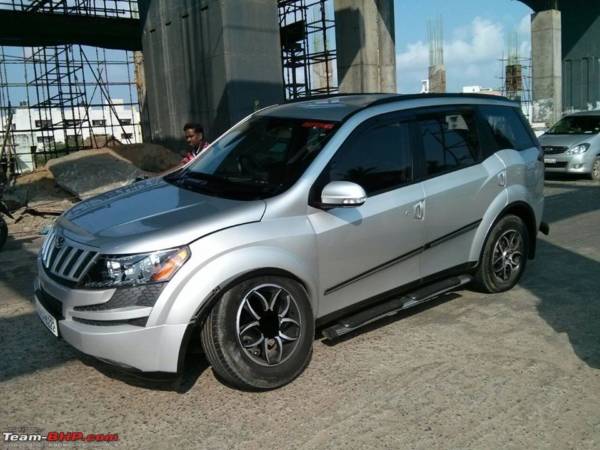 Mahindra XUV alloy wheel brakes