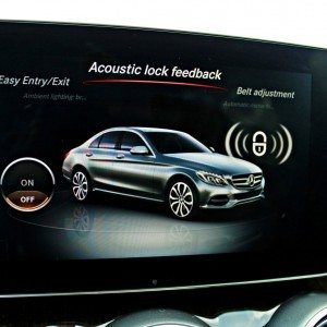 New Mercedes C Class screen