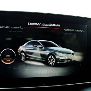 New Mercedes C Class screen