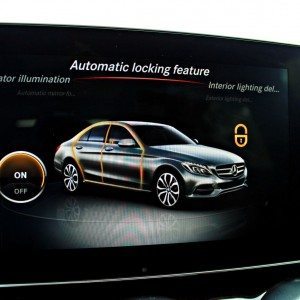 New Mercedes C Class screen