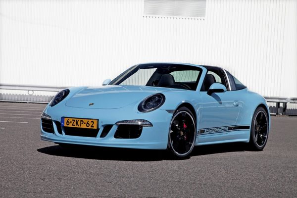 Porsche 911 Targa 4S Exclusive Edition  (2)