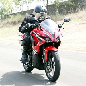 Pulsar RS action front