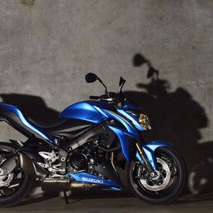 Suzuki GSX S