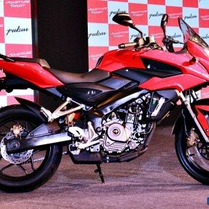 bajaj pulsar as red