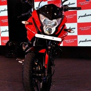 bajaj pulsar as red