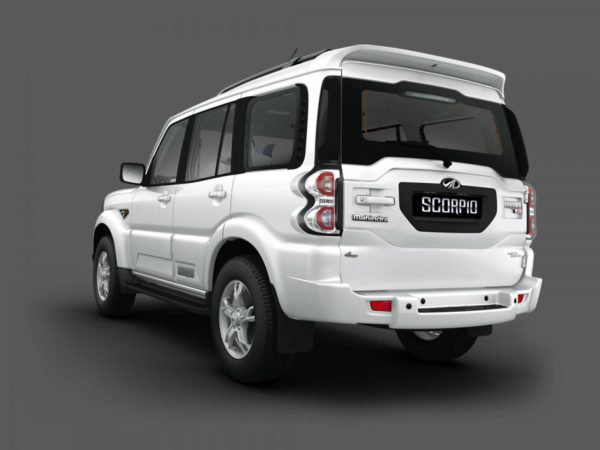 Mahindra Scorpio tailgate (1)