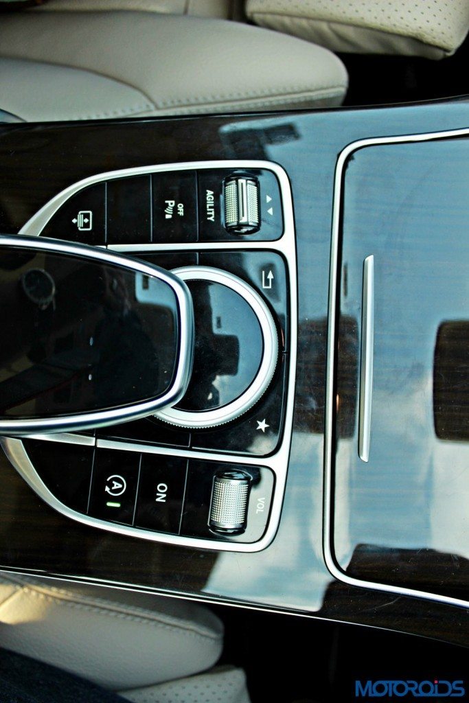 new 2015 Mercedes C Class interior (22)