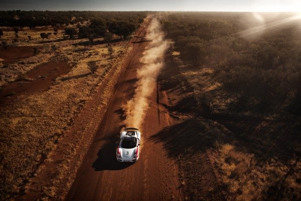 porsche-918-spyder-australian-outback-3