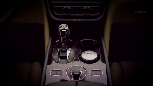 Bentley Bentayga interior (4)