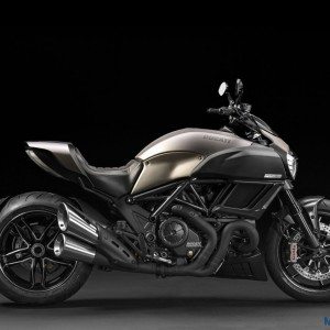 Ducati Diavel Titanium