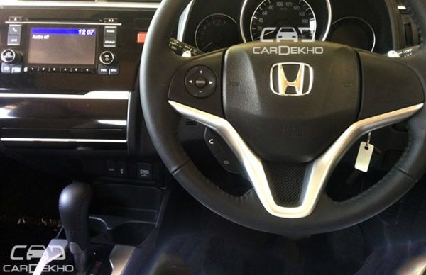 2015-Honda-Jazz-with-paddle-shifters - 1
