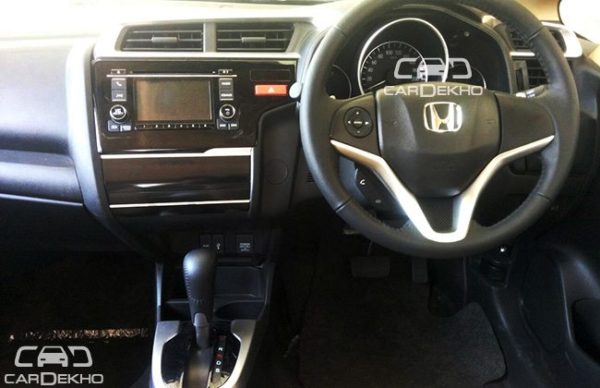 2015-Honda-Jazz-with-paddle-shifters - 2