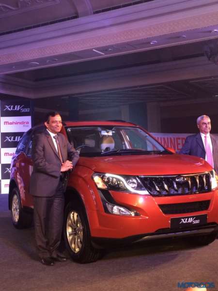 2015 Mahindra XUV500 car images (8)