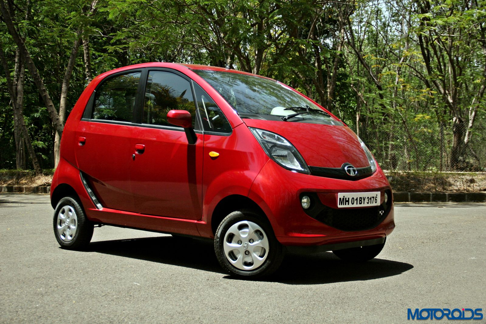 2015 Tata Nano GenX (72)