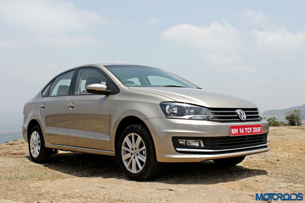 2015 Volkswagen Vento Front right three quarters(15)