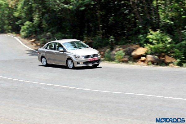 2015 Volkswagen Vento motion shots (47)