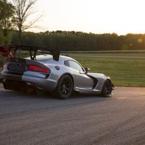 Dodge Viper ACR