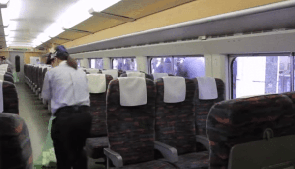 minute miracle Japanese crew cleans entire bullet train in  minutes