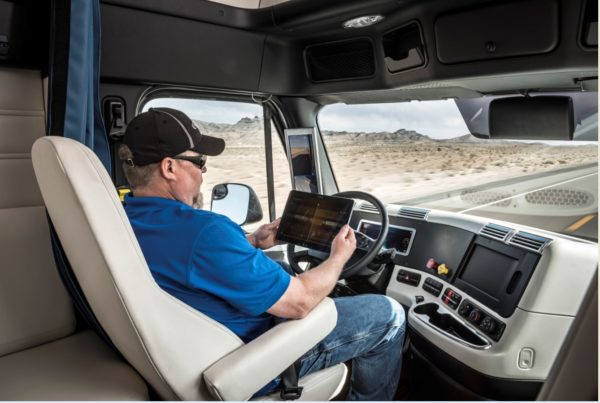 Daimler Trucks drives first autonomous truck on public roads (1)