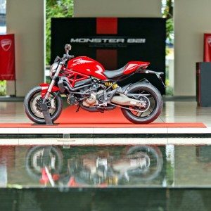 Ducati Monster  Review