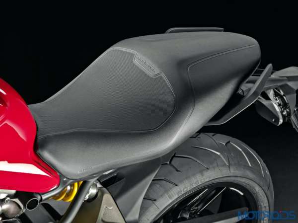 Ducati Monster 821 Review - Details - Full Seat
