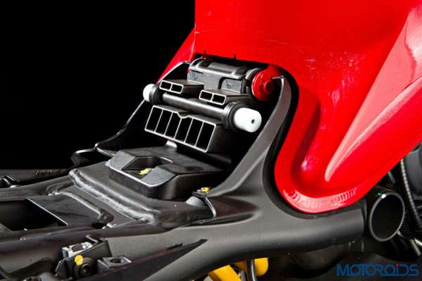 Ducati Monster 821 Review - Details - Seat Height Adjustment (2)