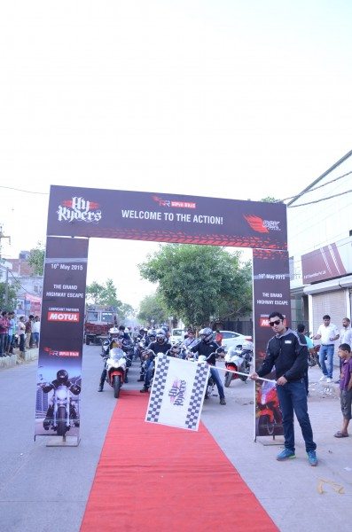 Hyryders Ride Flag Off