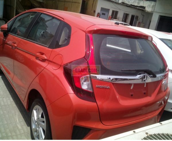 2015 Honda Jazz spied (2)