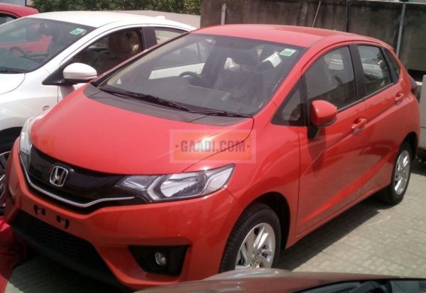 2015 Honda Jazz spied (1)