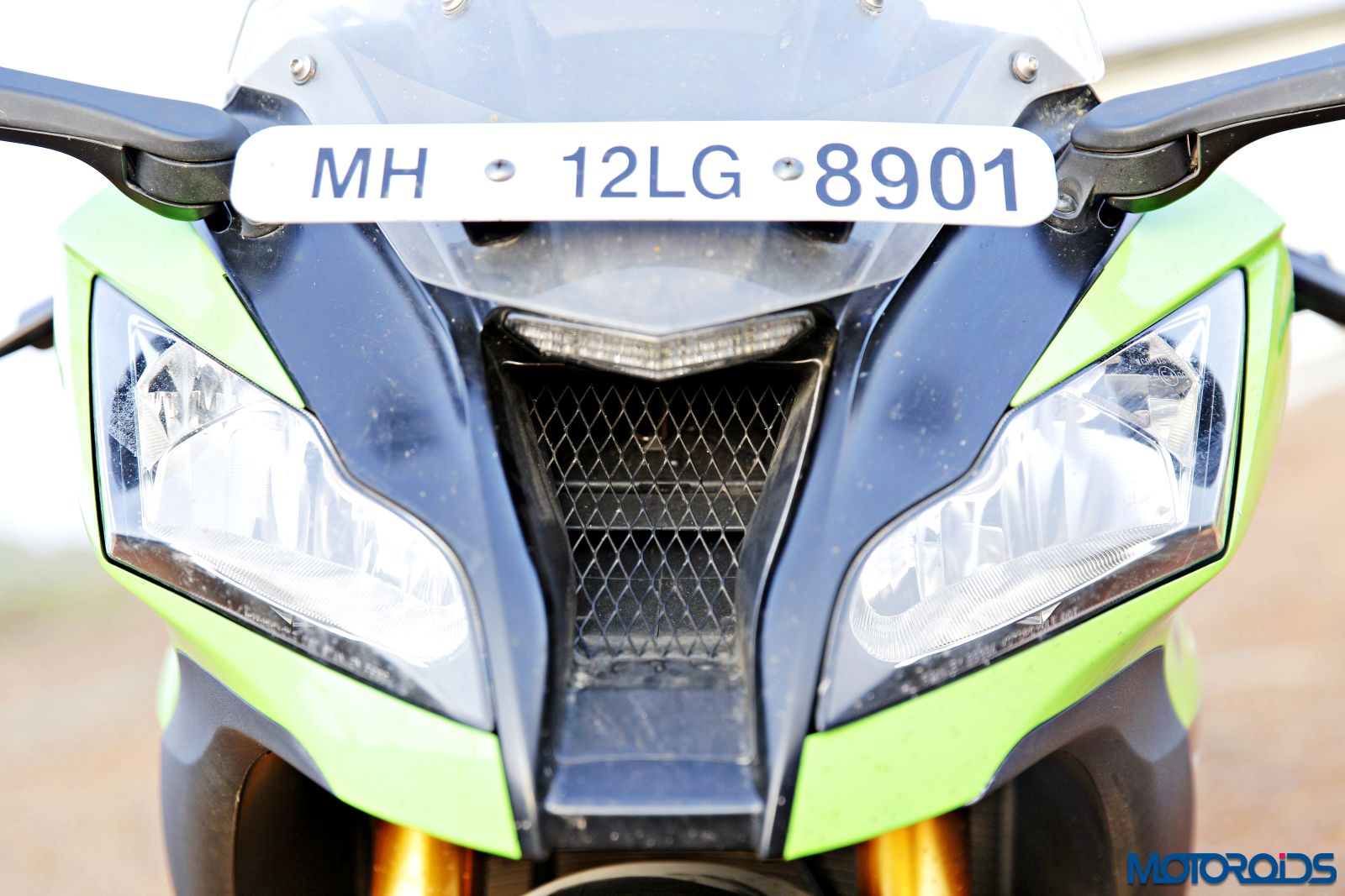 Kawasaki Ninja ZX-14R-headlights