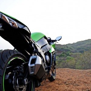 Kawasaki Ninja ZX R rear view