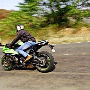 Kawasaki Ninja ZX R riding right side