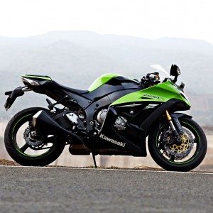 Kawasaki Ninja ZX R sidev iew